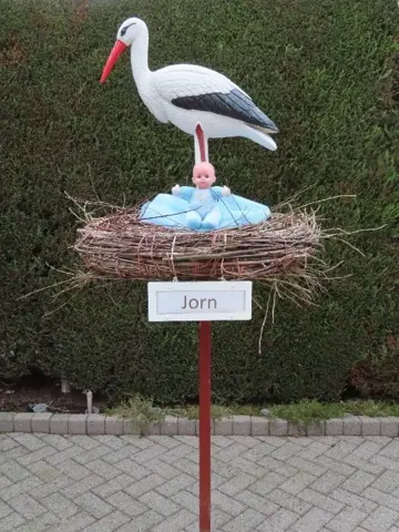 3d ooievaar met roze stik op nest laagste prijs