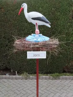 3d ooievaar met roze stik op nest laagste prijs