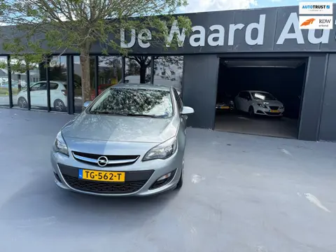 Opel Astra 1.4 Cosmo/ airco/cruise/PDC achter/LM velgen/dealer onderhouden/6 maanden garantie