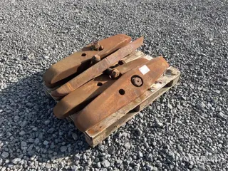 QUANTITY of Track Plates