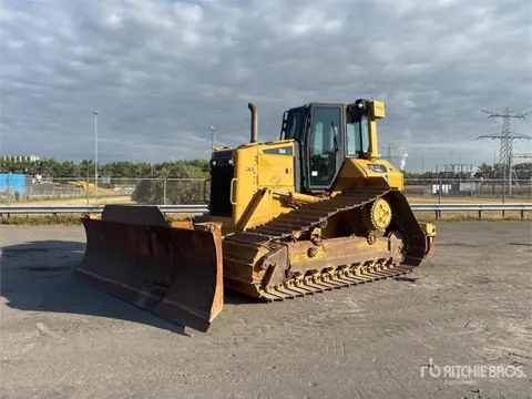 Cat D6N LGP (bj 2008)