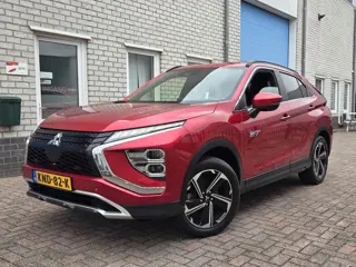 Mitsubishi Eclipse Cross 2.4 PHEV Instyle Navi/HUD/Keyless