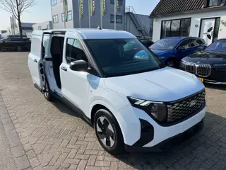 Ford E-Transit Cour. Trend 54 kWh Zijschuifdeur, Apple carplay, airco