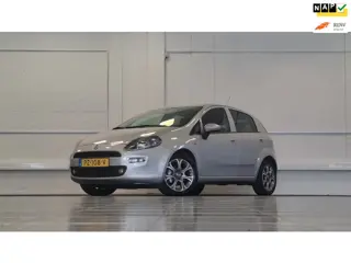 Fiat Punto Evo 0.9 TwinAir Sempre 100% Dealer onderhouden Trekhaak Navi Mooi!
