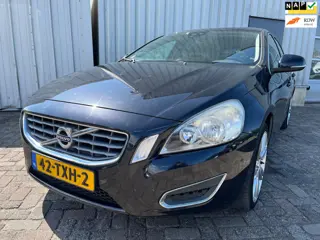 Volvo V60 1.6 T3 Momentum MOTOR DEFECT!!