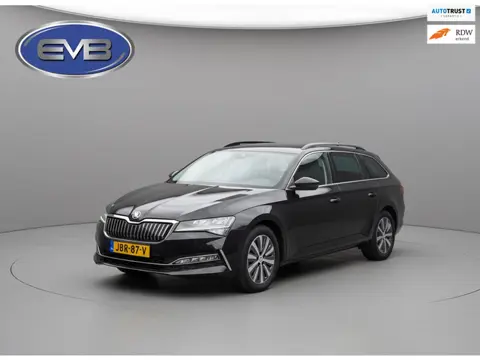 Skoda Superb Combi 1.4 TSI iV AUTOMAAT Business Edition Sport, digitaal cockpit, electrisch bedienba
