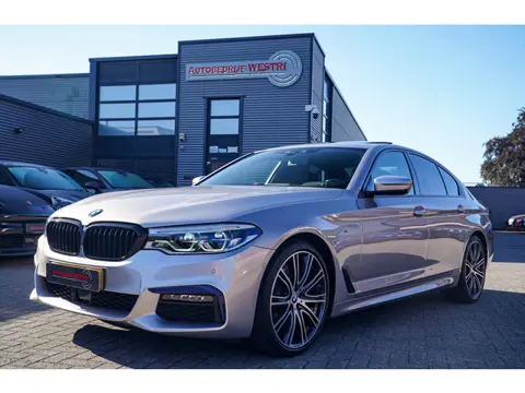 BMW 5-serie 520i High Executive Edition | Schuifdak | Adaptieve Cruise | Camera | Nappa Leder | Orig