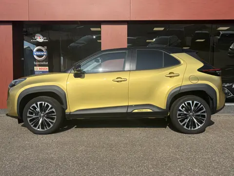 Toyota Yaris Cross 1.5 Hybrid Executive | Cruise | Climate | Winterpack!