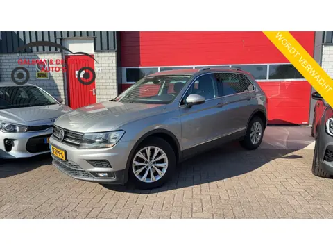 Volkswagen Tiguan 1.4 TSI Comfortline Business TREKHAAK / CARPLAY / NAVI / CLIMA / PDC / BLUETOOTH /