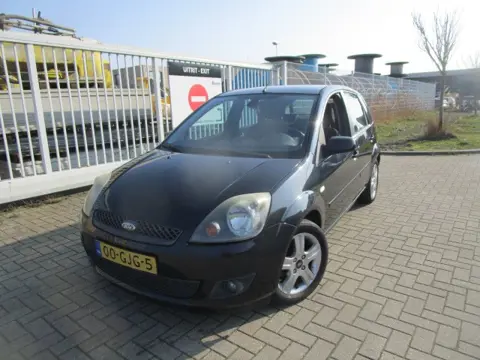 Ford Fiesta 1.3-8V Futura XL, Lees tekst aub