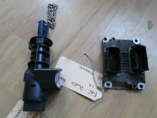 Fiat Punto 1.2 16 v Contactslot diverse op voorraad