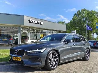 Volvo V60 T5 252PK Momentum | BLIS | Trekhaak | Elektr. Kofferklep | Carplay | ACC | PDC V+A | Camer