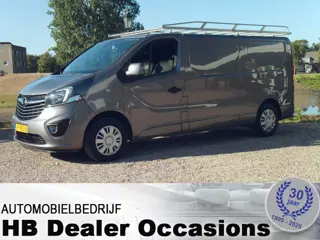 Opel Vivaro 1.6 CDTI L2H1 DC Edition EcoFlex - Airco - Navigatie - 6 Bak - 3 zits