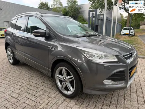 Ford Kuga 1.6 ST-line Plus 4WD automaat 182 pk 108.641 km navi, cruise, elec pakket, camera, stoel v