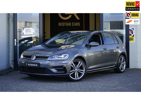 Volkswagen Golf 7.5 1.5 TSI R-Line ACC|ALCANTARA|CLIMA|DYNAUDIO|FULL LED|NAVIGATIE|STOELVERWARMING