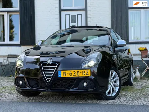 Alfa Romeo Giulietta 1.4 T Progression|Pano|Clima|Cruise|Nieuwe distributieriem|