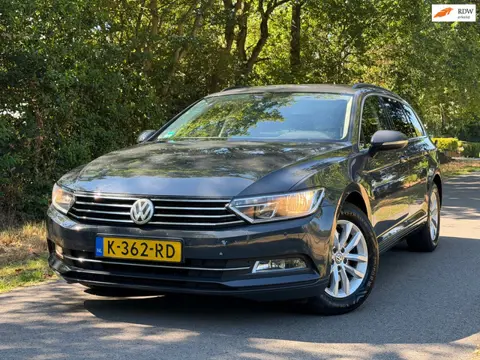 Volkswagen Passat Variant 1.4 TSI ACT Comfortline | ACC + Keyless start + Clima Nu € 9.975,-!!!