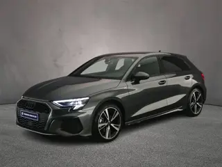 Audi A3 Sportback 35 TFSI 150PK S edition | Trekhaak | 18-Inch | Achterruitrij-Camera | Privacy-Glas