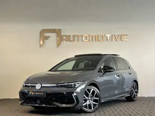 Volkswagen GOLF 1.5 eTSI Pano|HuD|Trekhaak|360 Camera|Keyless|ACC|Sfeer|Lane Assist