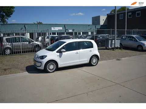 Volkswagen UP! 1.0 move up! BlueMotion