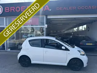 Toyota Aygo 1.0-12V Access 2 EIGENAAR NL * NW APK * 160.000 KM