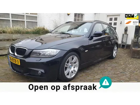 BMW 3-serie Touring 318i M Sport Edition Automaat / Dubbel Elektrisch Panoramadak / Ledereninterieur