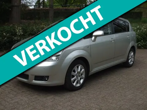 Toyota Verso 1.8 VVT-i Dynamic clima cruise 1e eigenaar 172 dkm NAP zilver