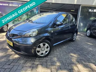 Toyota Aygo 1.0-12V + | AUTOMAAT | 1E EIGENAAR | AIRCO| NW APK | LAGE KM STAND |