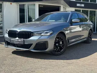 BMW 5 Serie Touring 530e M Sport | Soft Close | Head-Up | Comfort | Harman/Kardon | Panoramdak