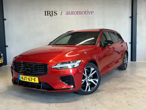 Volvo V60 2.0 T8 Twin Engine AWD R-Design - Pano - Camera - Carplay - Leder - El Kofferklep - Cr + C