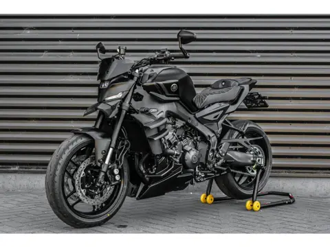 Yamaha Tour MT- 09 ABS 119PK 2026 NEW UIT VOORRAAD / COMPLETE DOCUMENTATIE / CUSTOM SC EXHAUST / QUI