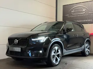 Volvo XC40 2.0 B3 Ultimate Dark 2WD Pano, ACC, Apple Carplay, Virtual Cockpit, Harman&Kardon, Stoelv