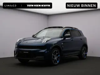 Lynk & Co 01 1.5 / Carplay / Camera / Adaptive Cruise / Panoramadak / Dodehoekdetectie / Stoelverwar