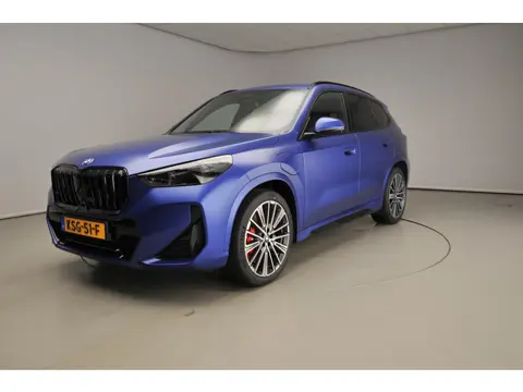 BMW X1 xDrive25e M-Sportpakket / Trekhaak / Panoramadak / Driving assist plus / Getint glas / Head-u