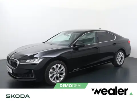 Škoda Superb First Edition 1.5 TSI 150 pk DSG | Massagestoelen | Adaptieve cruise control | 18'' Lic
