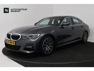BMW 3-serie 320i High Executive Edition (STOELVERWARMING, CAMERA, PDC, SFEERVERLICHTING, TREKHAAK AF