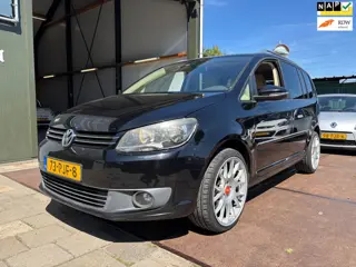 Volkswagen Touran 1.4 TSI Highline DSG Automaat 19inch Navi Cruise