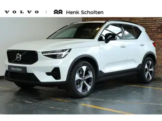 Volvo XC40 2.0 B4 Plus Dark | Trekhaak Semi-elektrisch | Adaptieve Cruise Control | Pilot Assist | G