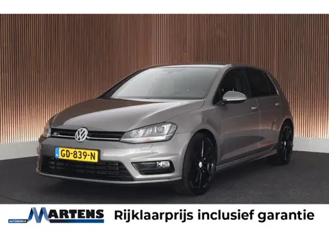 Volkswagen Golf 1.2 TSI Business Edition R 2x R-Line Camera Pdc Xenon Trekhaak Keyless