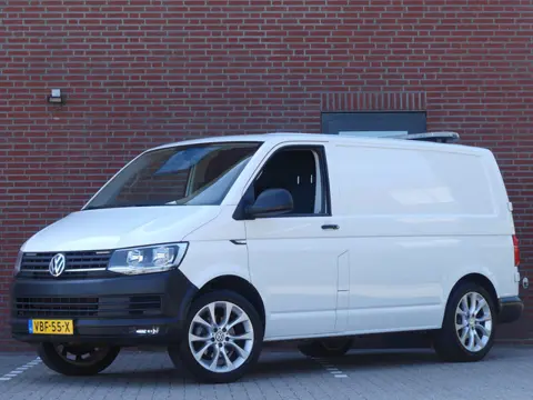 Volkswagen Transporter 2.0 TDI 150 PK L1 Airco/Trekhaak/Cruise control