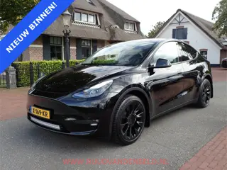 Tesla Model Y Long Range AWD 75kWh 20-INCH / TREKHAAK