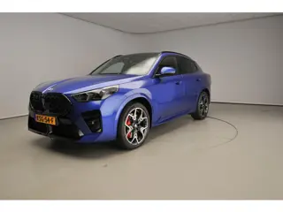 BMW X2 sDrive20i M-Sportpakket Pro / Panoramadak / Trekhaak / Harman-Kardon / Driving assist plus / 