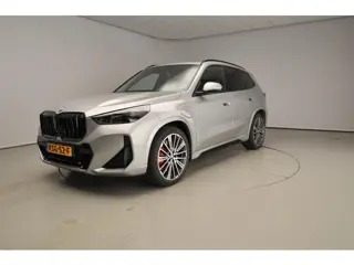 BMW X1 xDrive25e M-Sportpakket Pro / Panoramadak / Trekhaak / Harman-Kardon / Driving assist plus / 