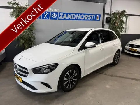 Mercedes-Benz B-Klasse 200 Business Solution // autom. // Apple Carplay // Nl Auto // Trekhaak wegkl