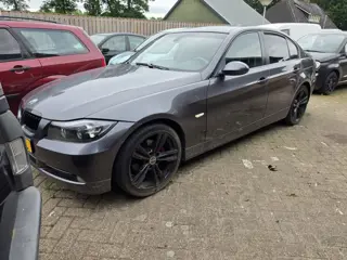BMW 3-serie 325i (AUTOMAAT) EXPORTPRICE