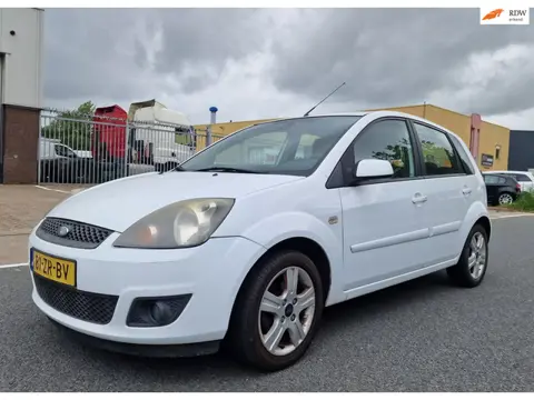 Ford Fiesta 1.3-8V Futura XL PSENSOR AIRCO APK 2 X SLEUTELS