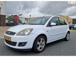 Ford Fiesta 1.3-8V Futura XL PSENSOR AIRCO APK 2 X SLEUTELS