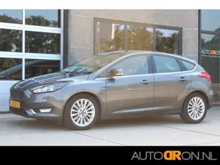 Ford Focus 1.5 150PkTitanium HB Let op Lees Tekst! MOTOR DEFECT!
