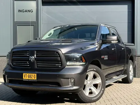 Dodge Ram 1500 5.7 V8 HEMI Quad Cab 6'4