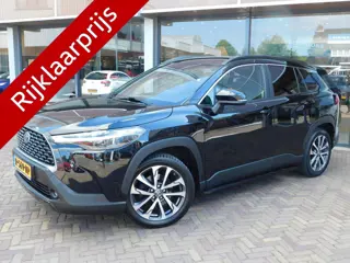 Toyota Corolla Cross 2.0 High Power Hybrid First Edition | Trekhaak | Treeplanken